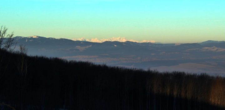 Vysoké Tatry nad Košicami z Bradla, Slanské vrchy, Slovensko