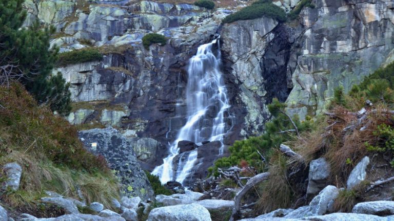 Vodopád Skok, Vysoké Tatry, Záporné ióny