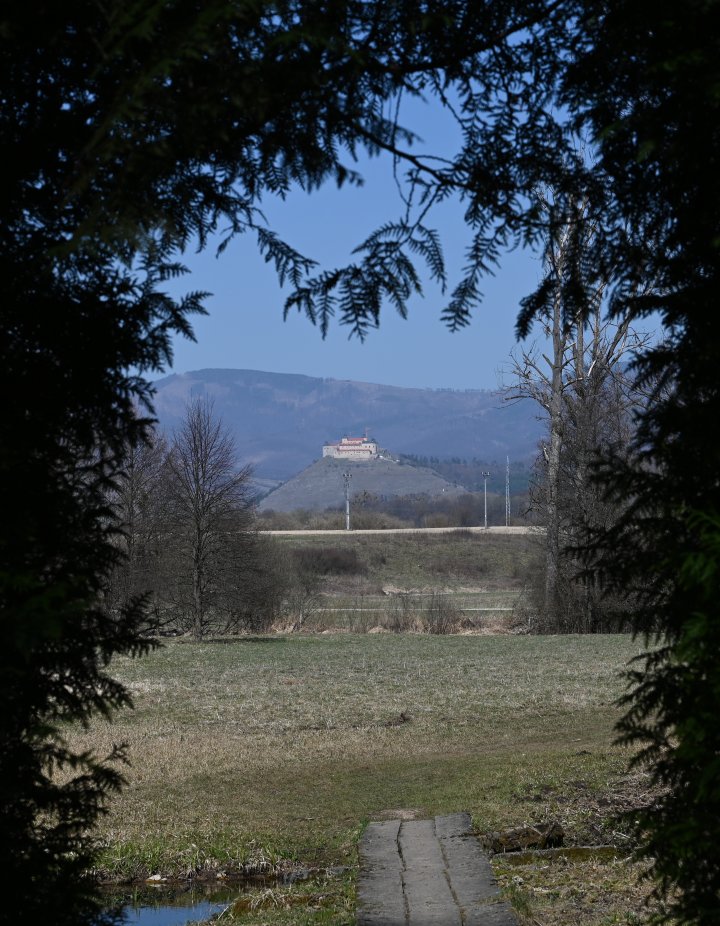 Výhľad na hrad Krásna Hôrka, Slovenský kras