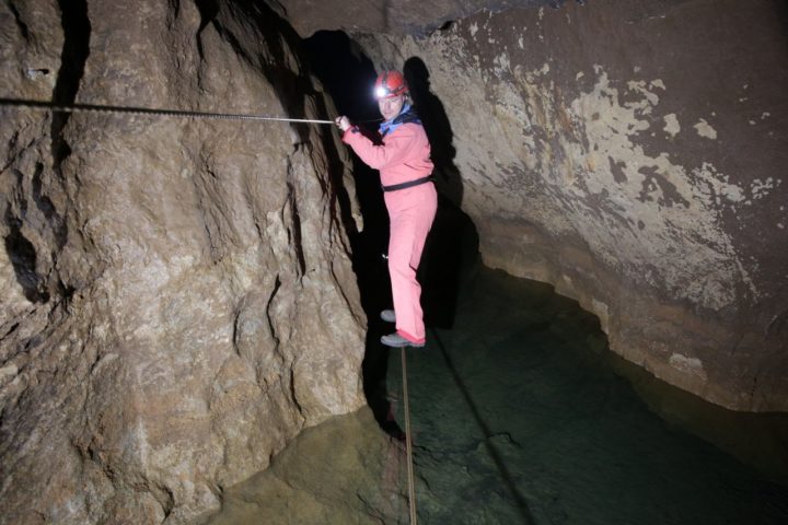 Krásnohorská jaskyňa, Jaskyne na Slovensku